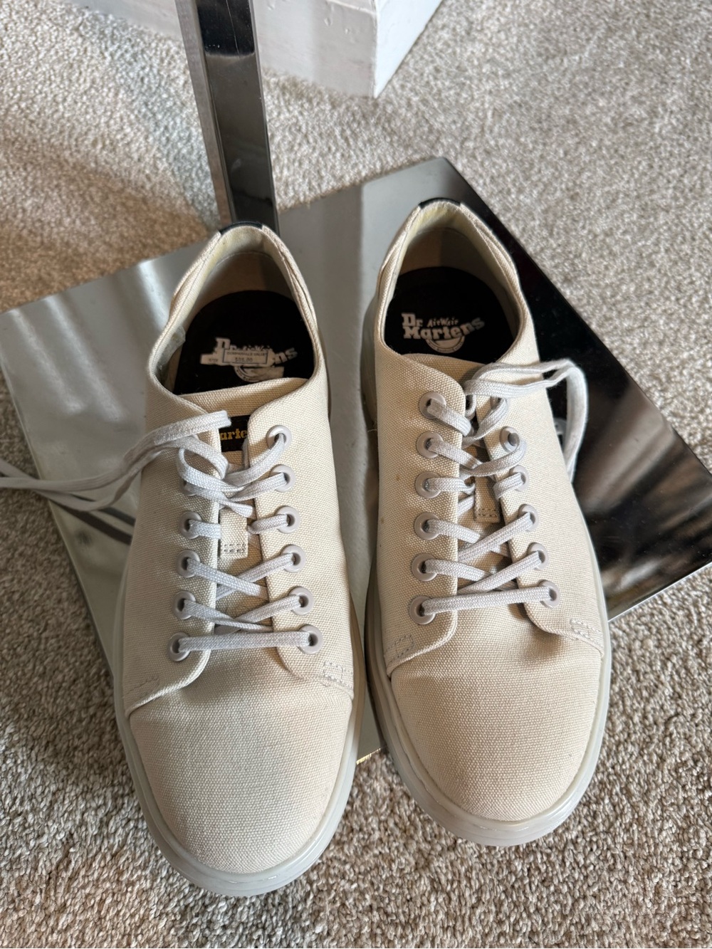 Airwalk Cream Canvas Low-Top Sneakers
